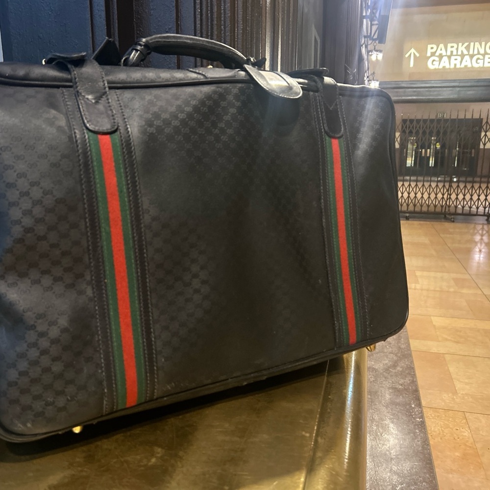 Gucci luxury Checkered Suitcase - Picture 3 of 16
